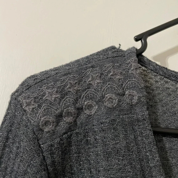 Lucky Brand Womens Flare Sleeve Casual Thermal Top Size L - Picture 6 of 6